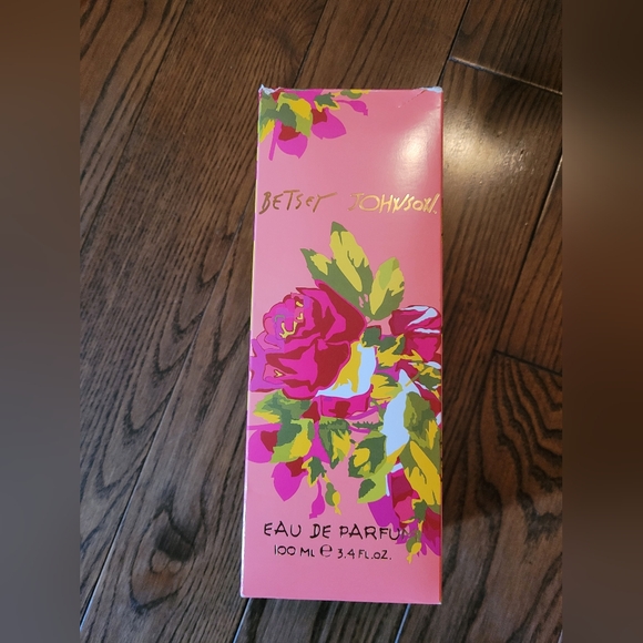 FREE WITH LARGE BUNDLE PURCHASE, 10 PLUS ITEMS, NEW NEVER OPENED. - Picture 3 of 7